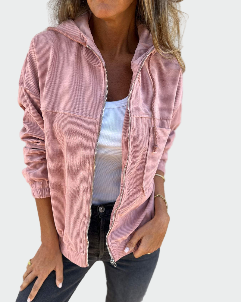 Aksominio tekstūros švarkas su raukšlėmis