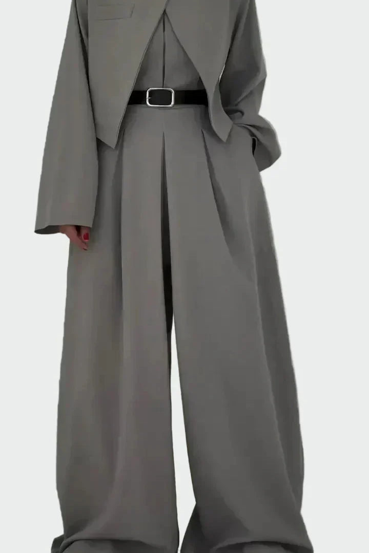 Kombinezonas ir Švarkas Elegantiškas & Modernus