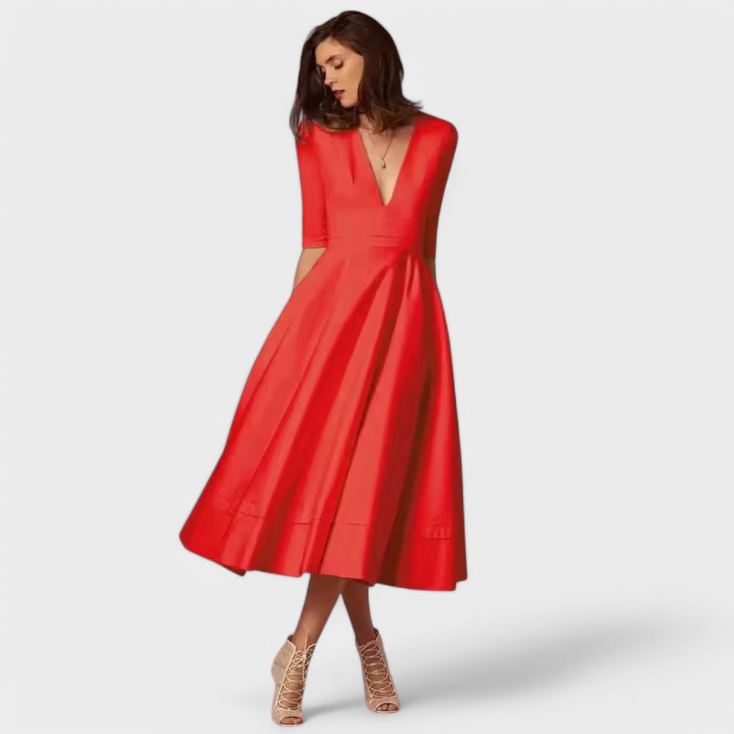 Helena - Elegantiška suknelė su V formos iškirpte