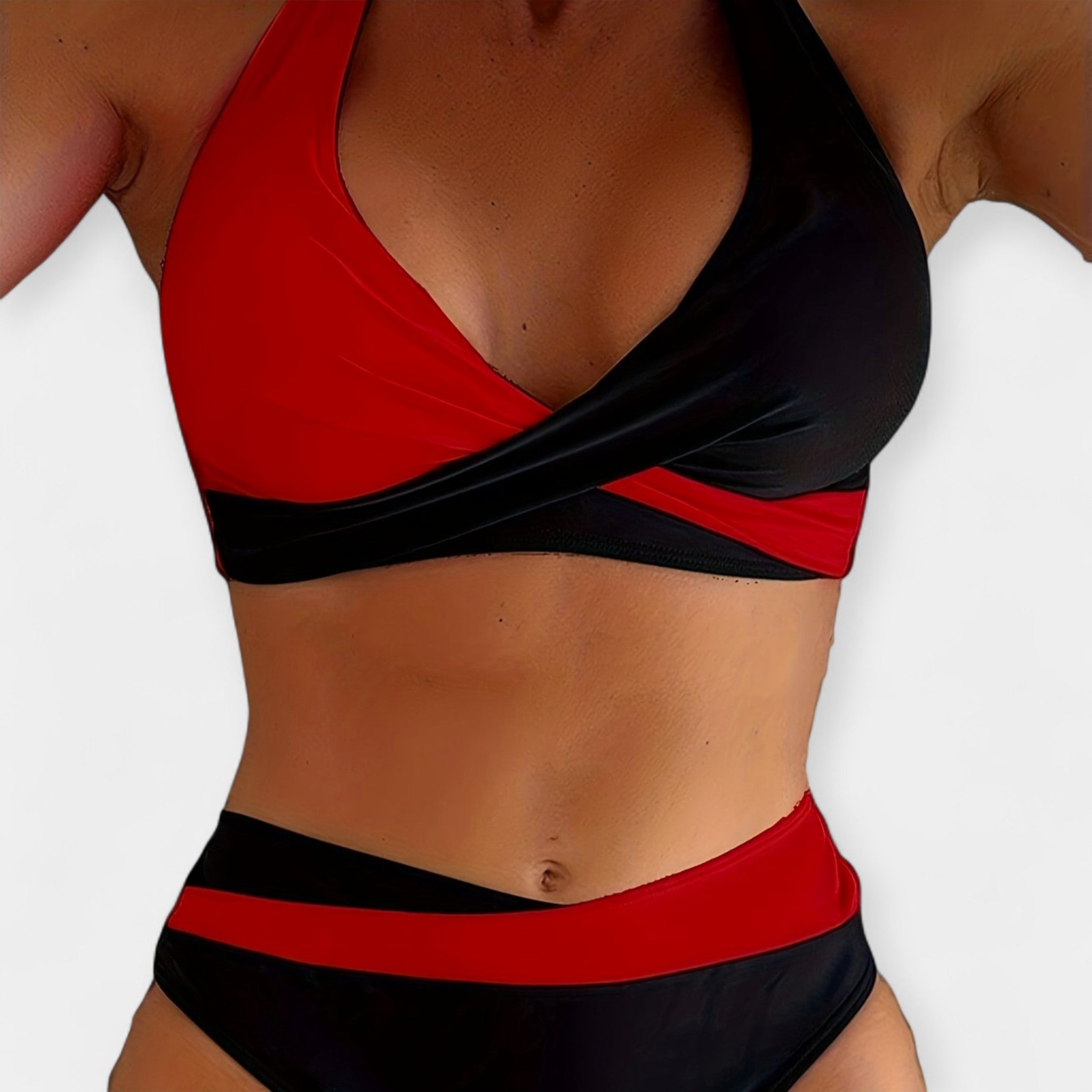 Bikini su Kryžminiu Kaklu