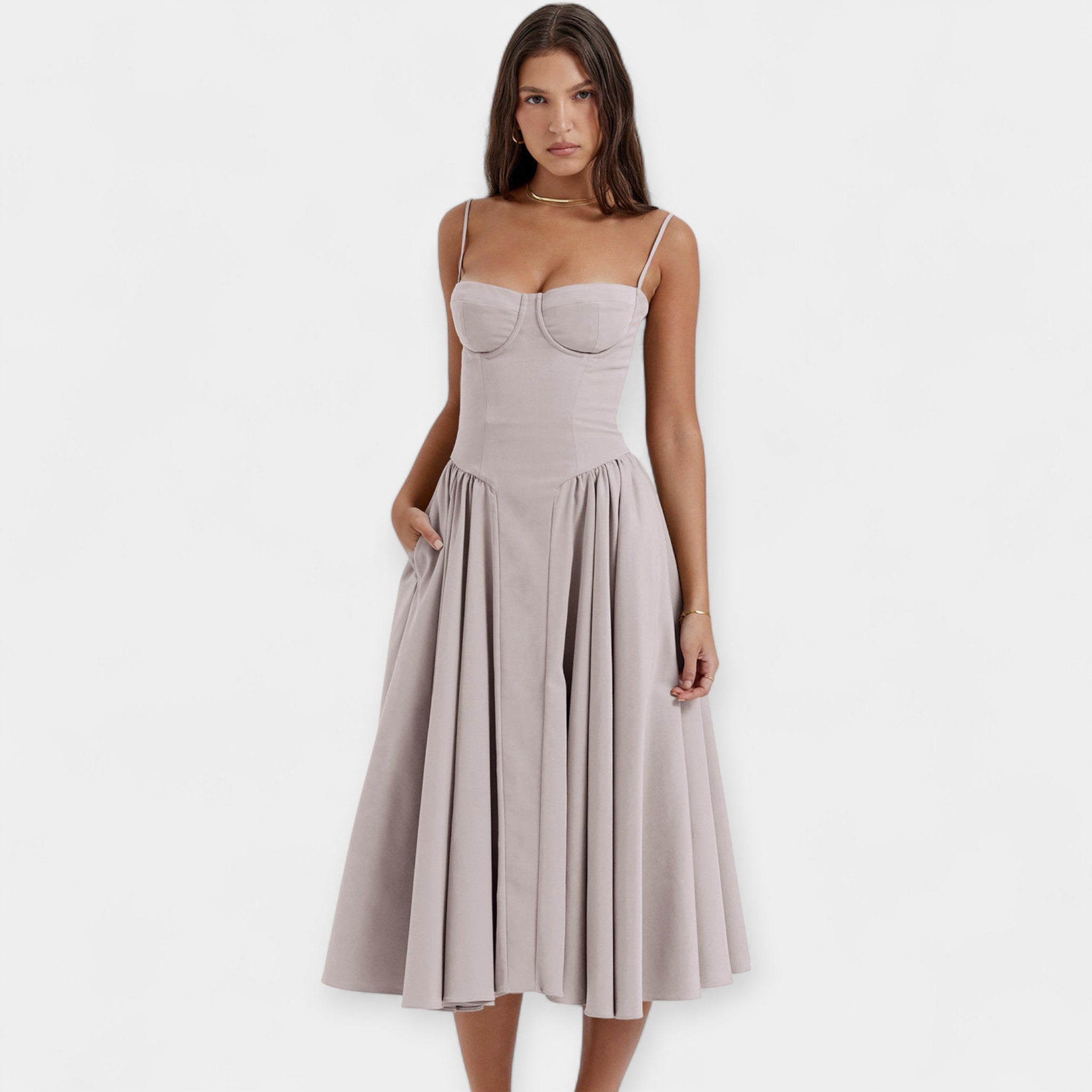 Retro Midi Suknelė su Plonomis Petnešomis