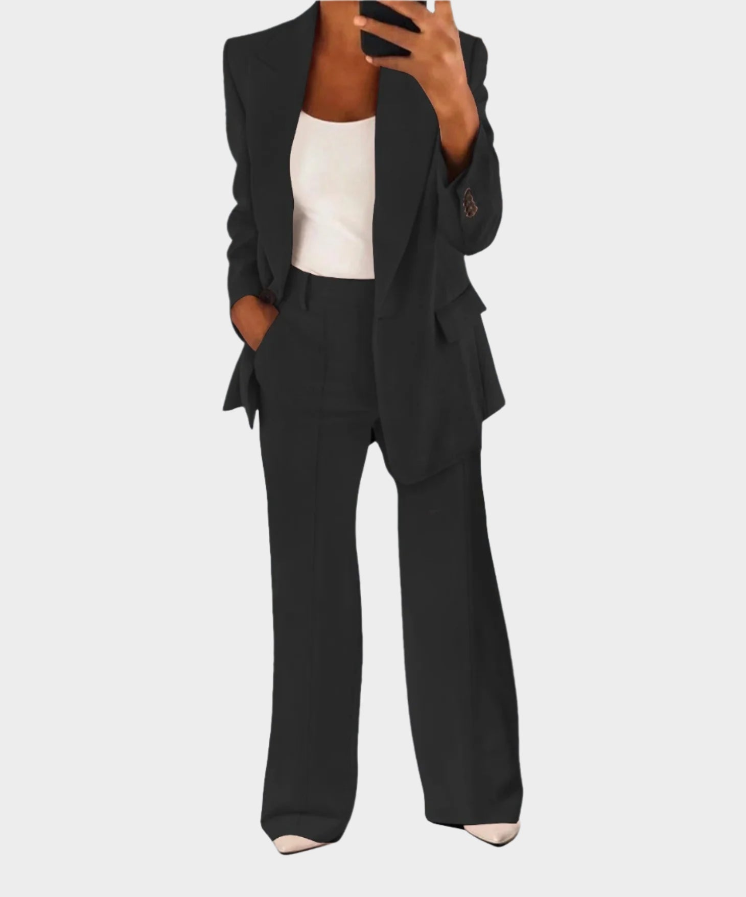 Moteriškas komplektas