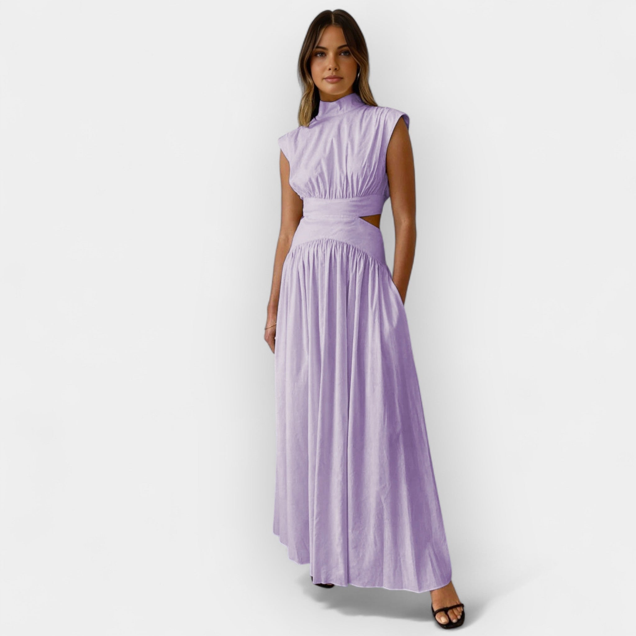 Stilinga Suknelė su Iškirptėmis