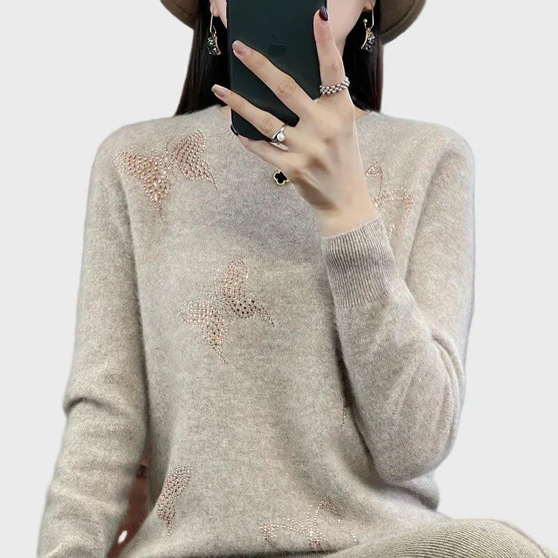 Megztinis su drugelių raštu